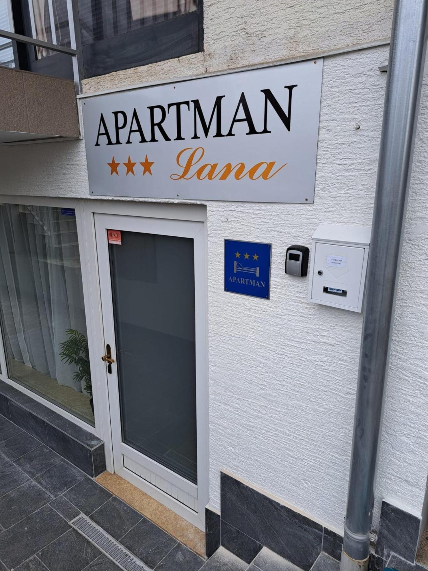 자그레브 Studio Lana-Near The City Center With Parking 아파트 외부 사진