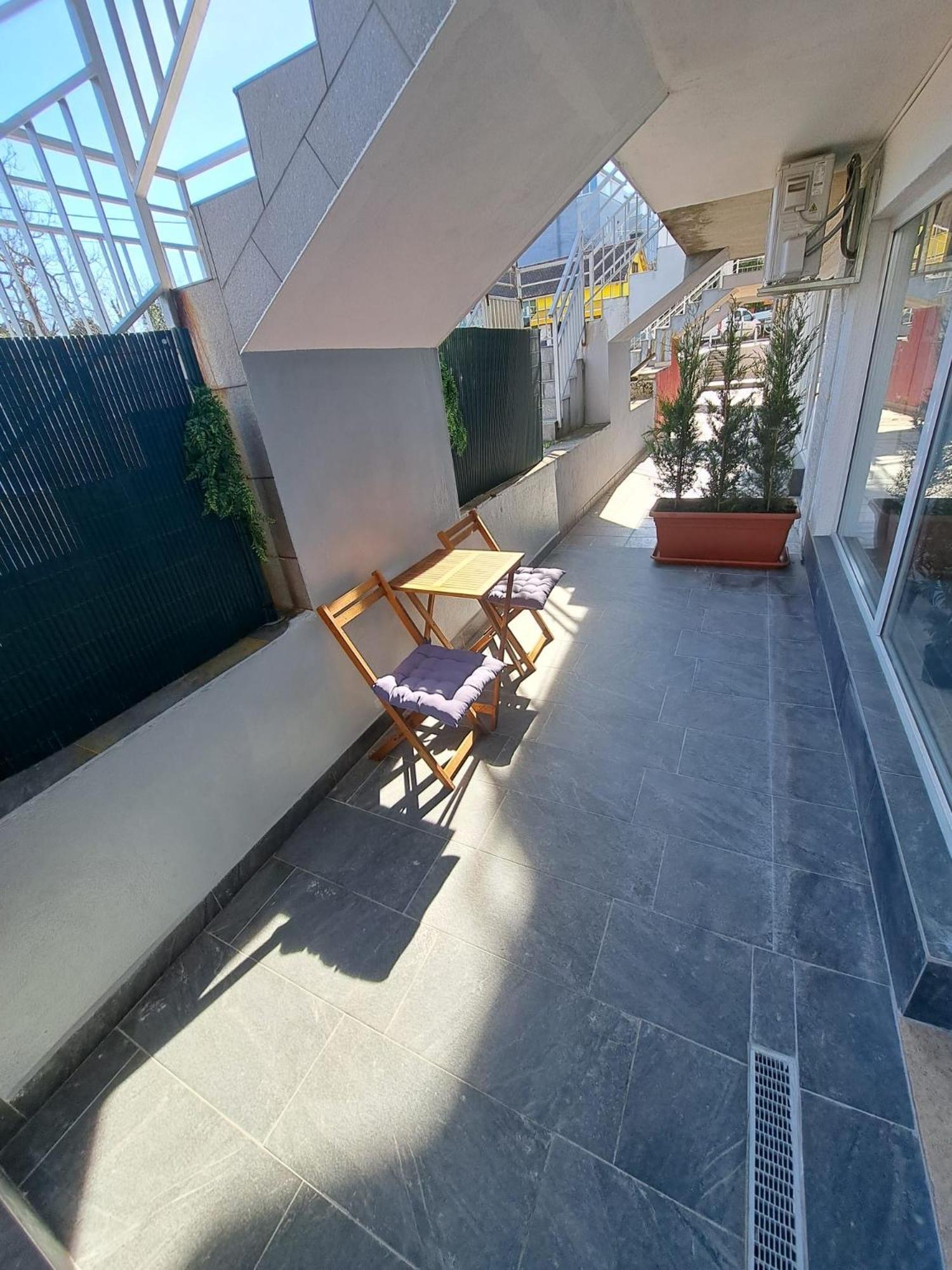 자그레브 Studio Lana-Near The City Center With Parking 아파트 외부 사진